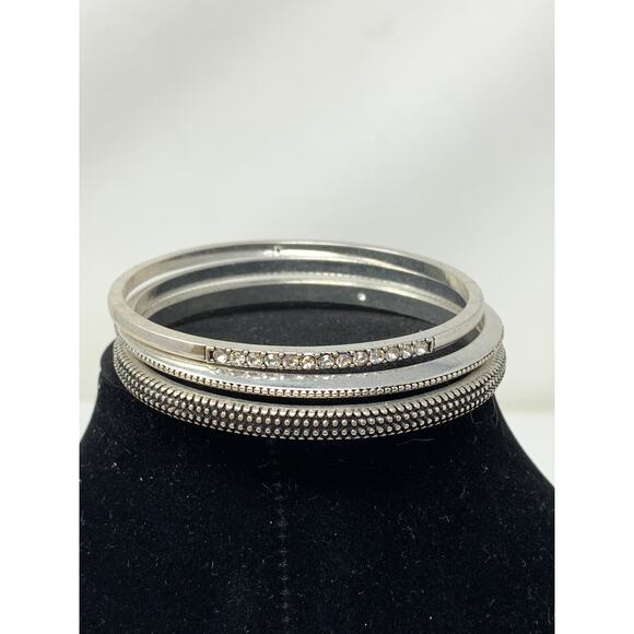 Unbranded Set Of Three Silver Tone Metal Bangle Bracelets Embellished Rhinestone - Picture 1 of 3